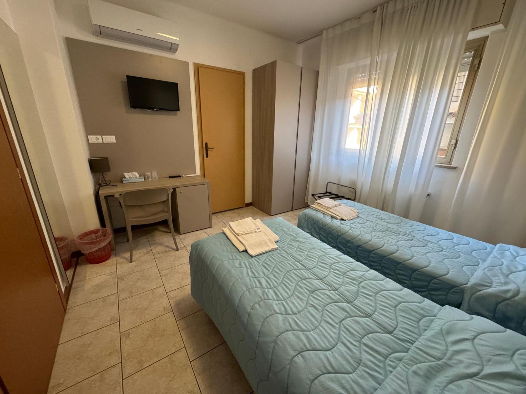 Hotel Villa Augusta Grado Bagian luar foto