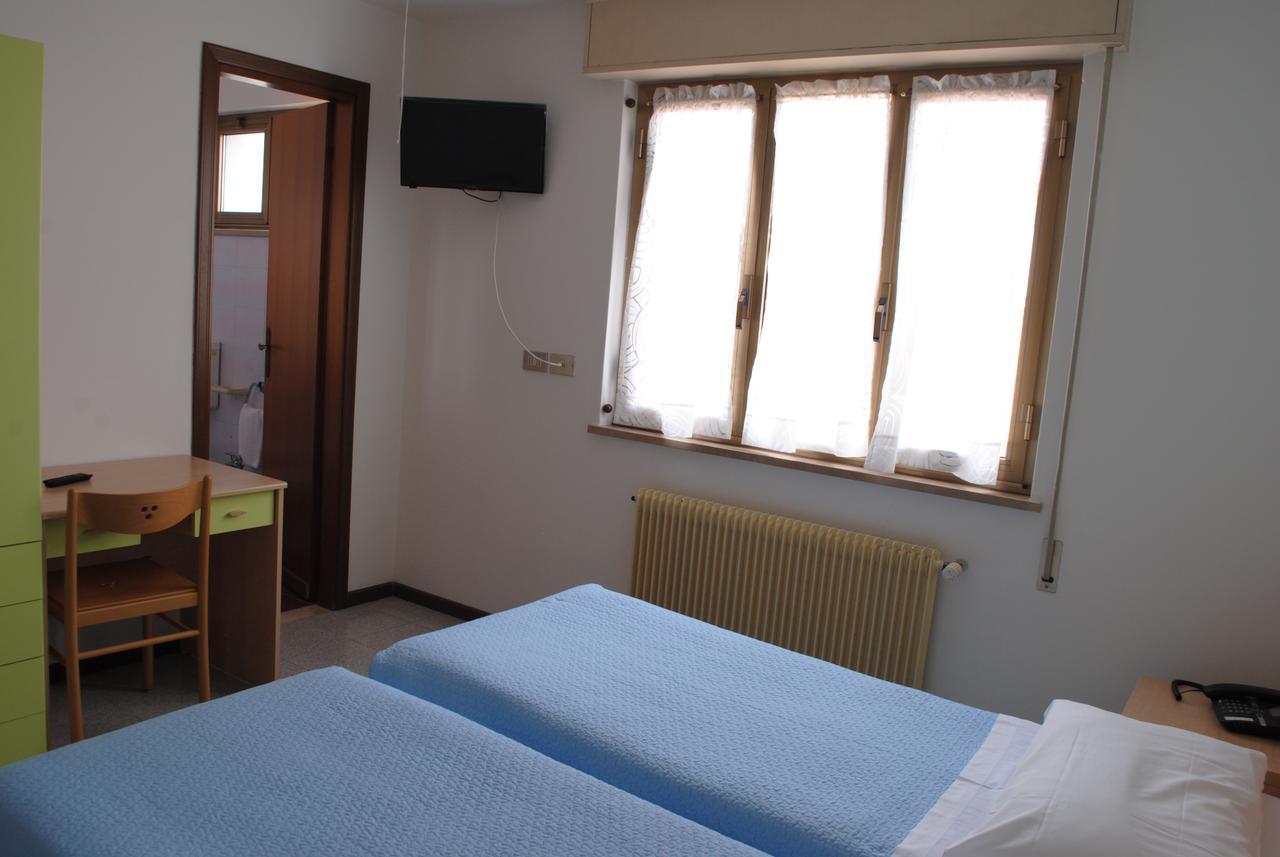 Hotel Villa Augusta Grado Bagian luar foto