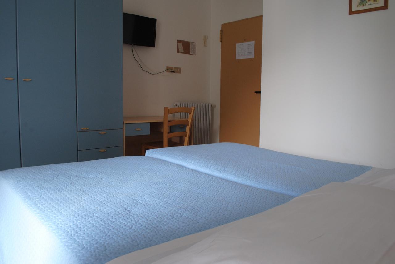 Hotel Villa Augusta Grado Bagian luar foto